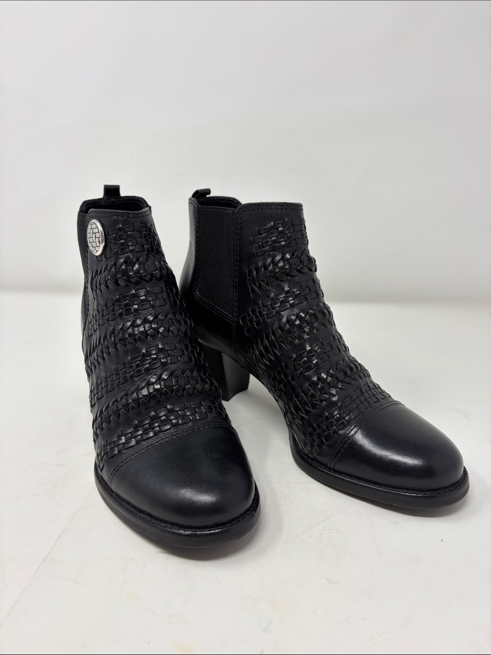 Brighton Black Woven Leather Silver Medallion Heeled Ankle Boots Size 6 NWOB